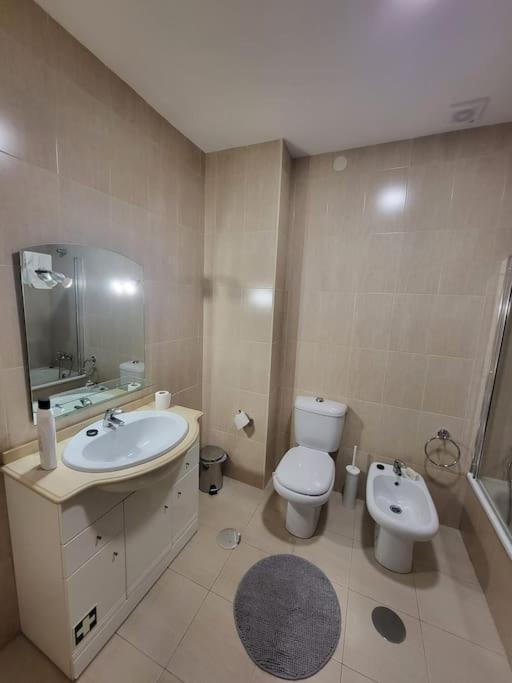 Roomy & Patio - 2 Bedroom Flat Porto Dış mekan fotoğraf